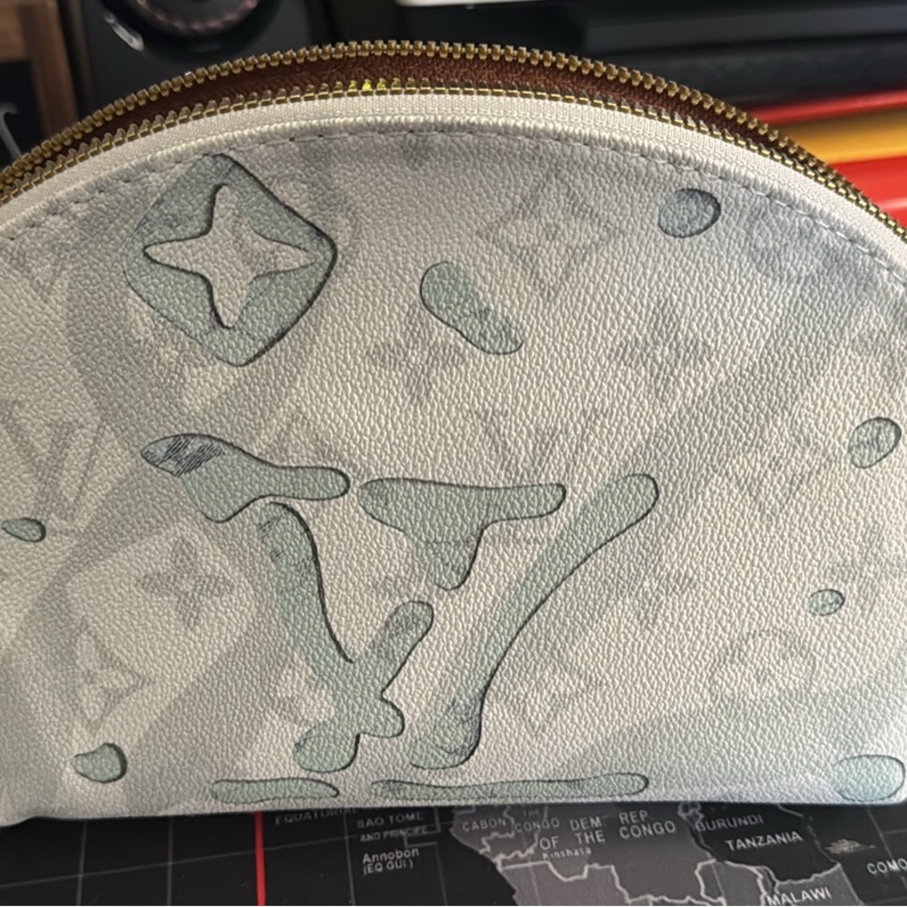 4 in 1 Pouch